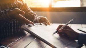 zorgcontract wijkverpleging op tafel